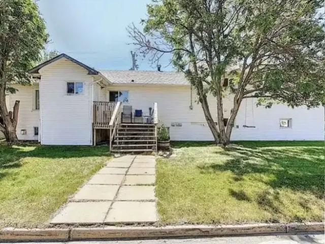 2 Bedroom Apartment Diamond Valley AB 105859478