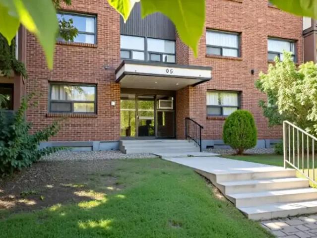 2 Bedroom Apartment Dollard QC 104179149