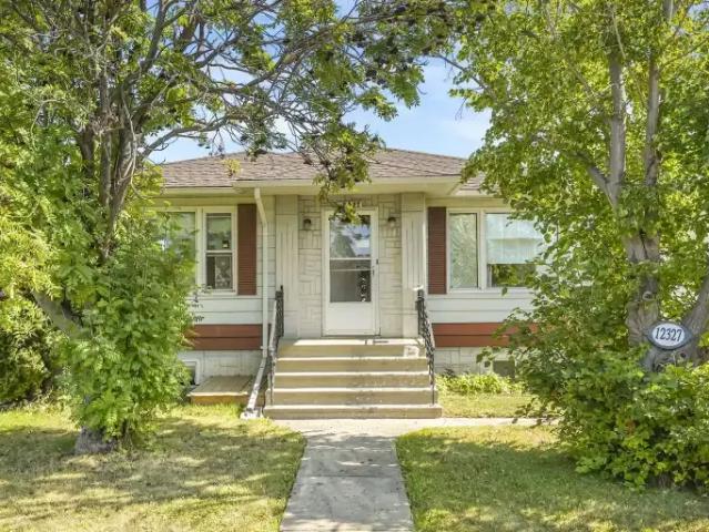 2 Bedroom Apartment Edmonton AB LS105704134