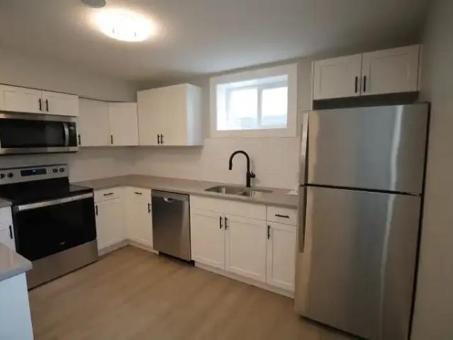 2 Bedroom Apartment Edmonton AB 104180967