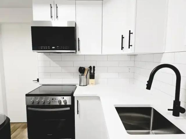 2 Bedroom Apartment Edmonton AB 104181532