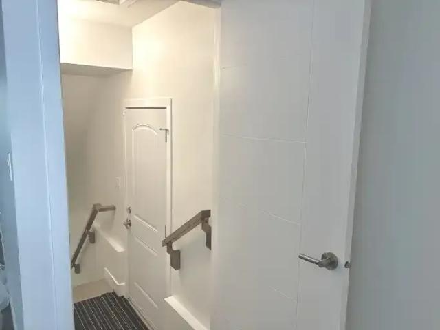 2 Bedroom Apartment Edmonton AB 104182610