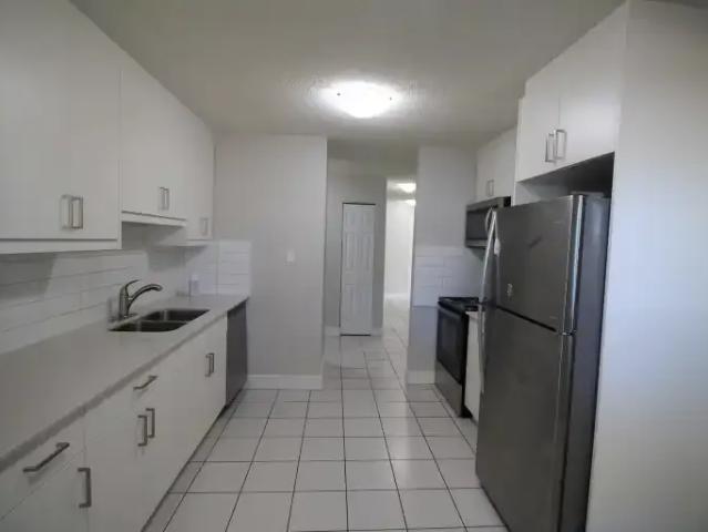 2 Bedroom Apartment Edmonton AB 104752801