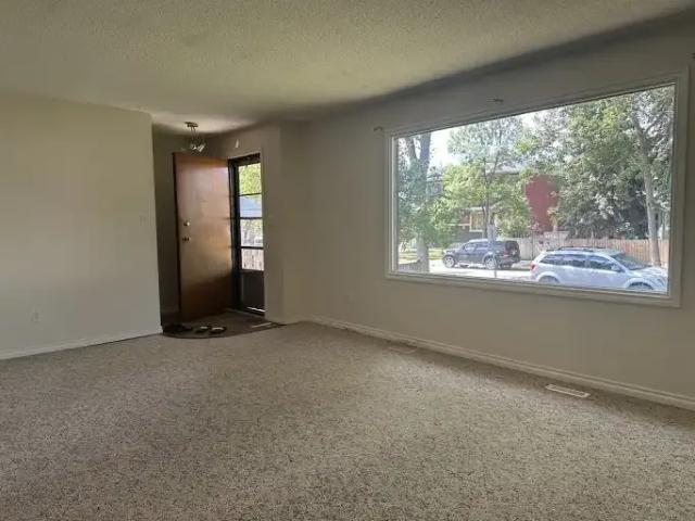 2 Bedroom Apartment Edmonton AB 104710903
