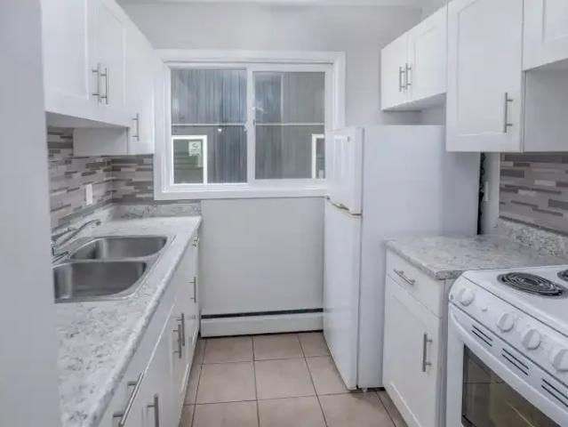 2 Bedroom Apartment Edmonton AB 104875278
