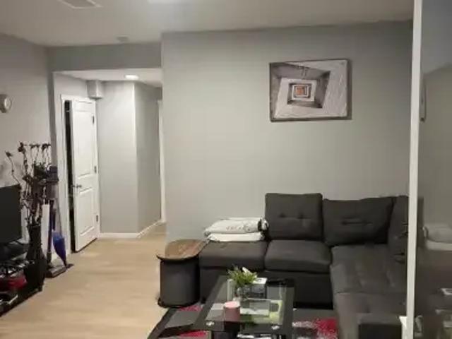 2 Bedroom Apartment Edmonton AB 104957291