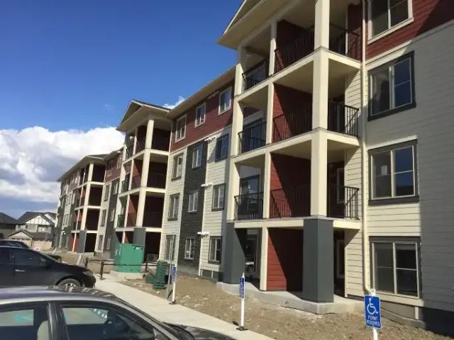 2 Bedroom Apartment Edmonton AB 104957402