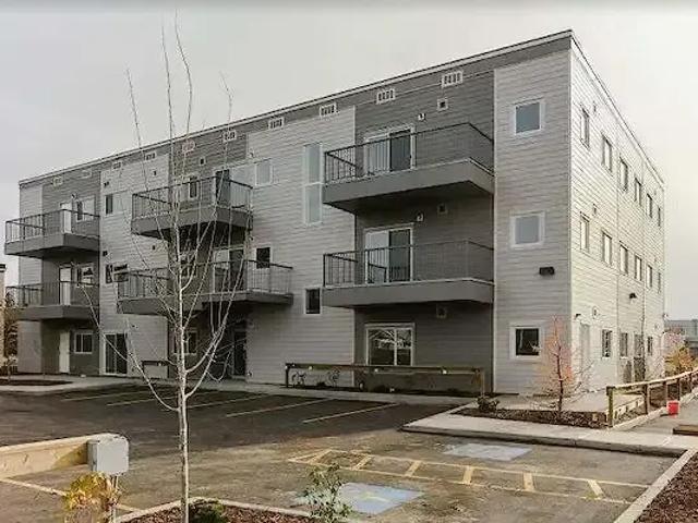 2 Bedroom Apartment Edmonton AB 104985504