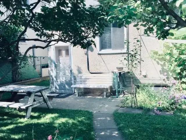 2 Bedroom Apartment Edmonton AB 104986124