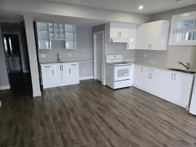 2 Bedroom Apartment Edmonton AB 105118725