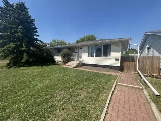 2 Bedroom Apartment Edmonton AB 105394688