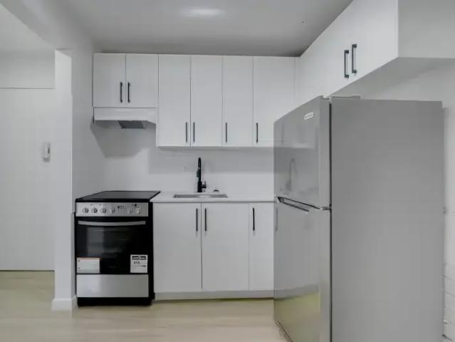 2 Bedroom Apartment Edmonton AB 105486283