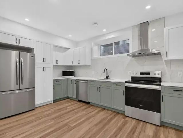 2 Bedroom Apartment Edmonton AB 105486305