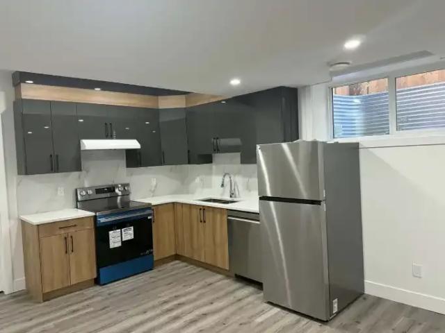 2 Bedroom Apartment Edmonton AB 105737916