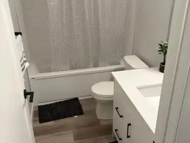 2 Bedroom Apartment Edmonton AB 105859471