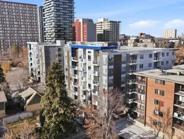 Garneau, Edmonton, Alberta - Parking