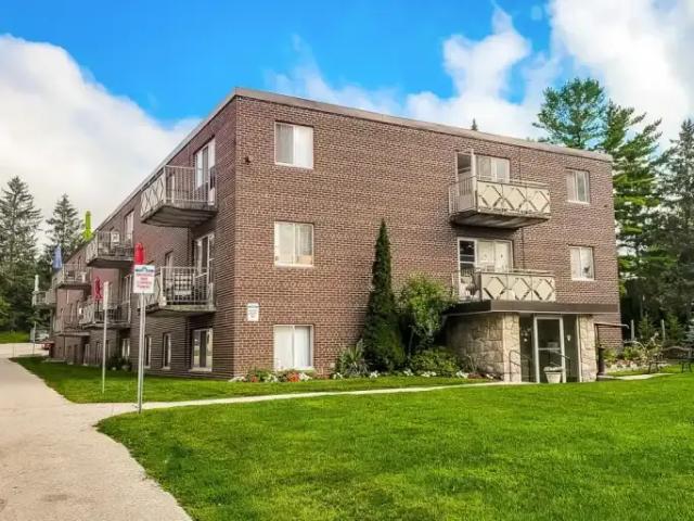 2 Bedroom Apartment Elora ON LS103030534