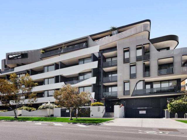 2 Bedroom Apartment Essendon VIC 105881506