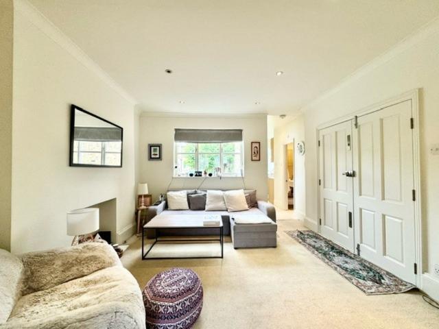 2 Bedroom Apartment, Fulham Park Gardens, London SW6