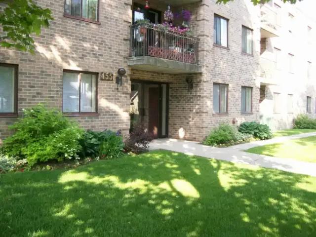 2 Bedroom Apartment Fergus ON 105781589