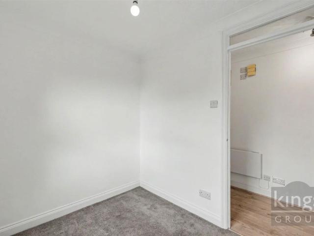 2 Bedroom Apartment First Floor To Let