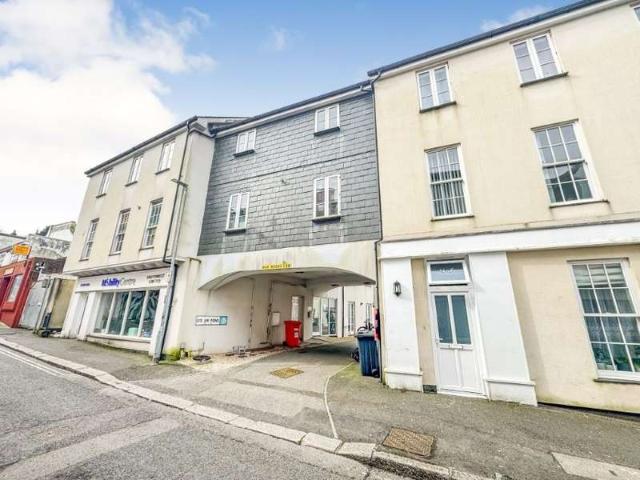 2 Bedroom Apartment Flat