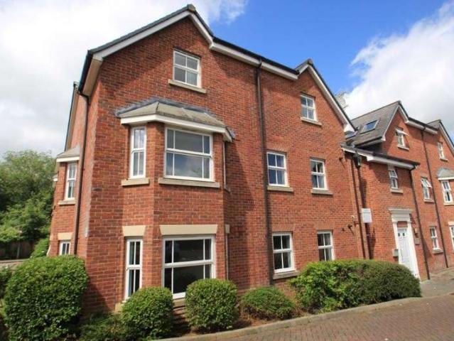 2 Bedroom Apartment Flat