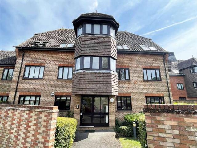 2 Bedroom Apartment Flat