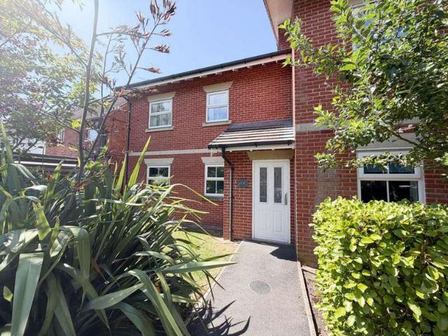 2 Bedroom Apartment Flat