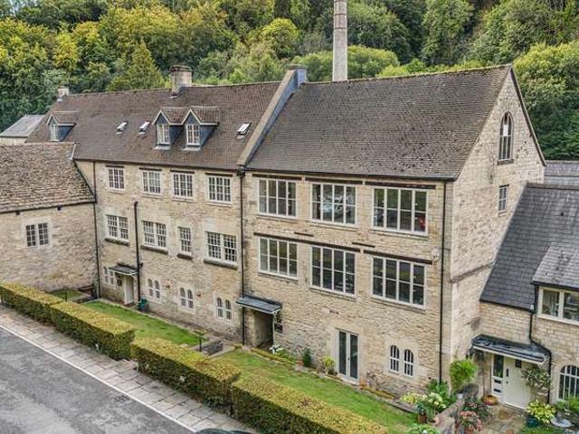 2 Bedroom Apartment Flat