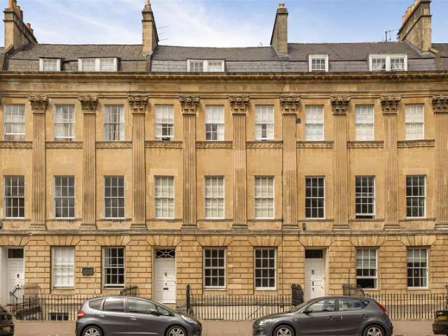 2 Bedroom Apartment Flat