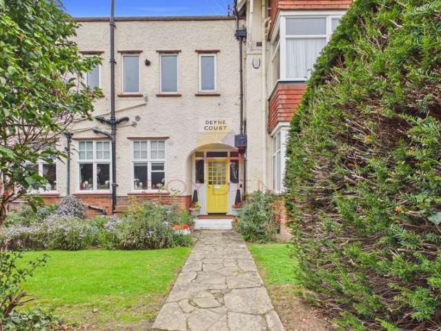 2 Bedroom Apartment Flat
