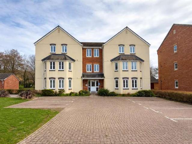 2 Bedroom Apartment Flat