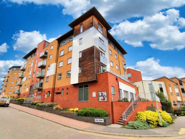 2 Bedroom Apartment Flat