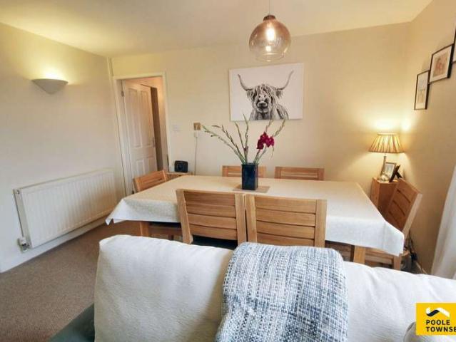 2 Bedroom Apartment Flat