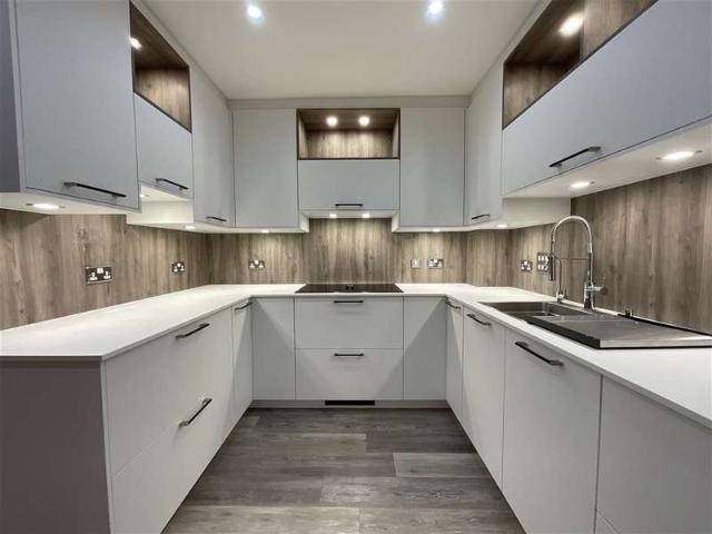 2 Bedroom Apartment Flat
