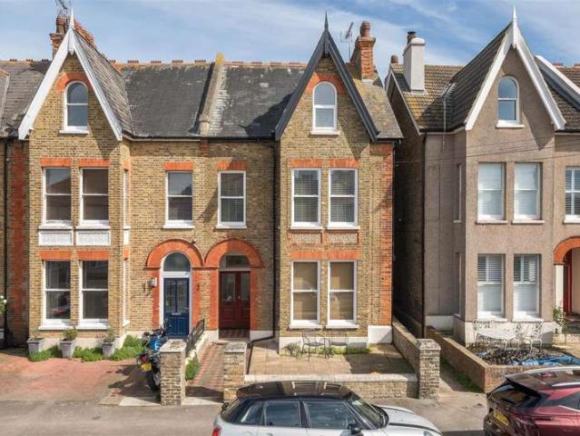 2 Bedroom Apartment Flat