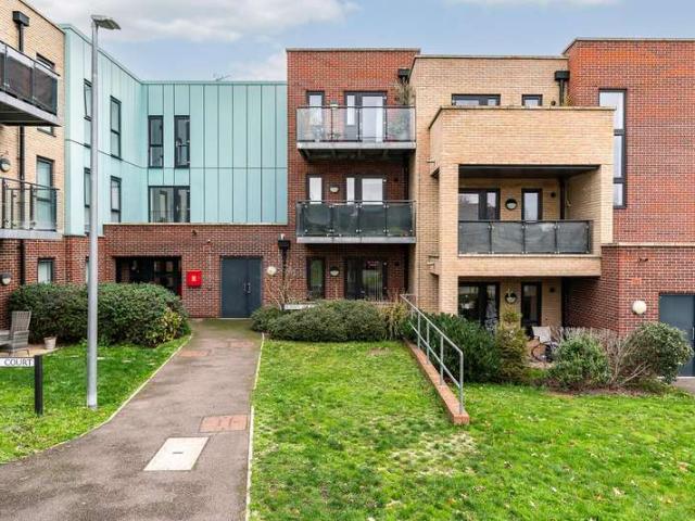 2 Bedroom Apartment Flat