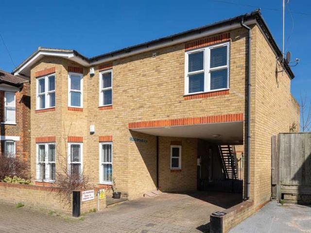 2 Bedroom Apartment Flat