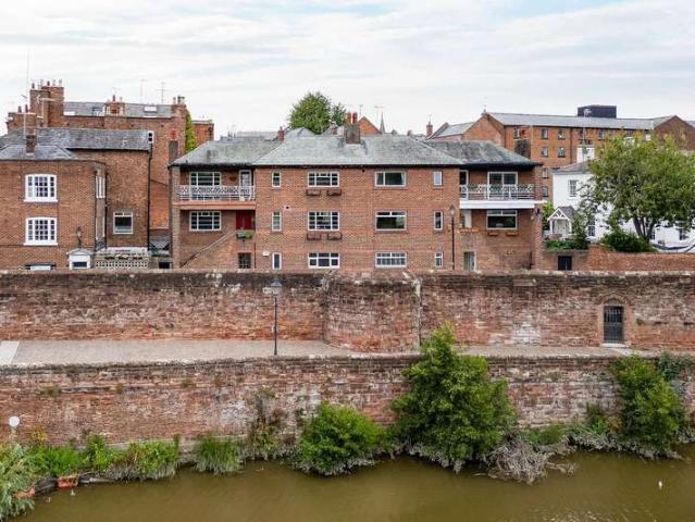 2 Bedroom Apartment Flat
