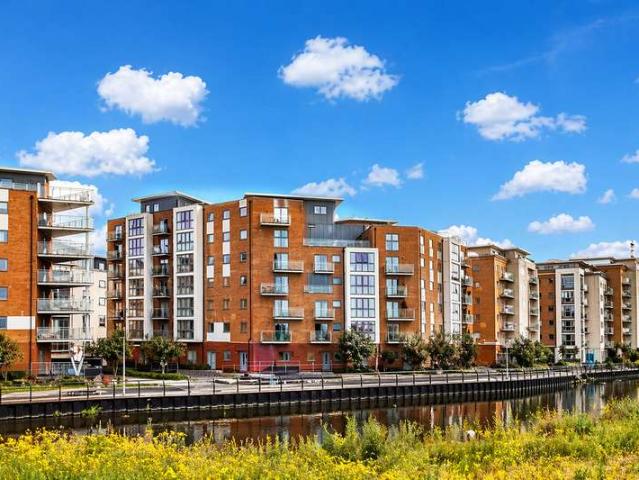 2 Bedroom Apartment Flat