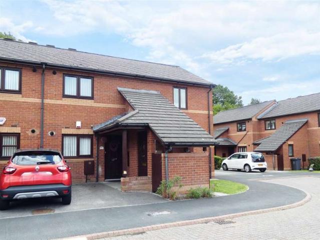 2 Bedroom Apartment Flat