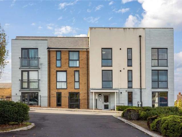 2 Bedroom Apartment Flat
