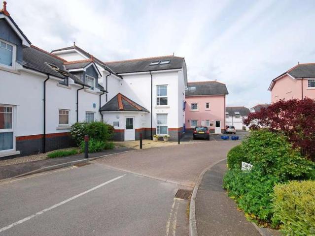 2 Bedroom Apartment Flat
