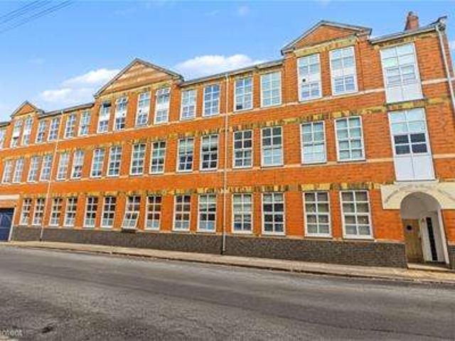 2 Bedroom Apartment Flat