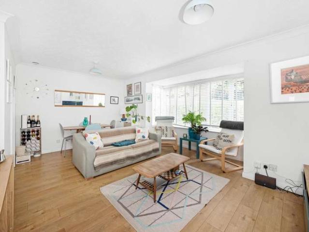 2 Bedroom Apartment Flat