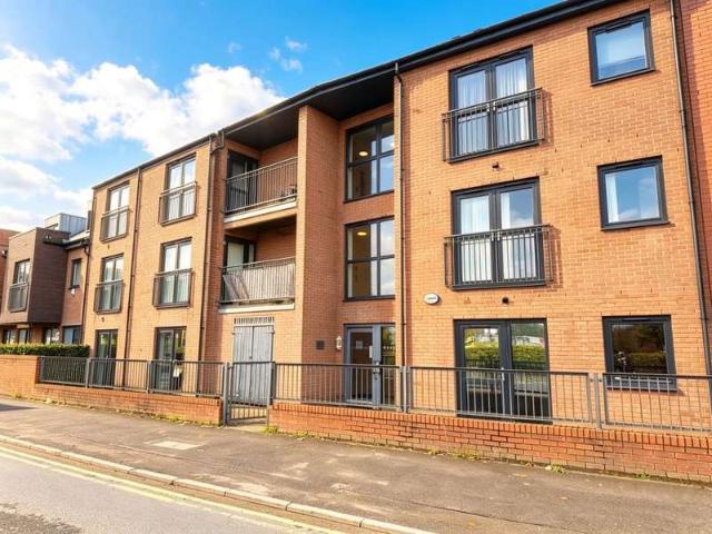 2 Bedroom Apartment Flat