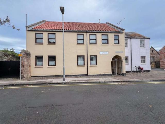 2 Bedroom Apartment Flat