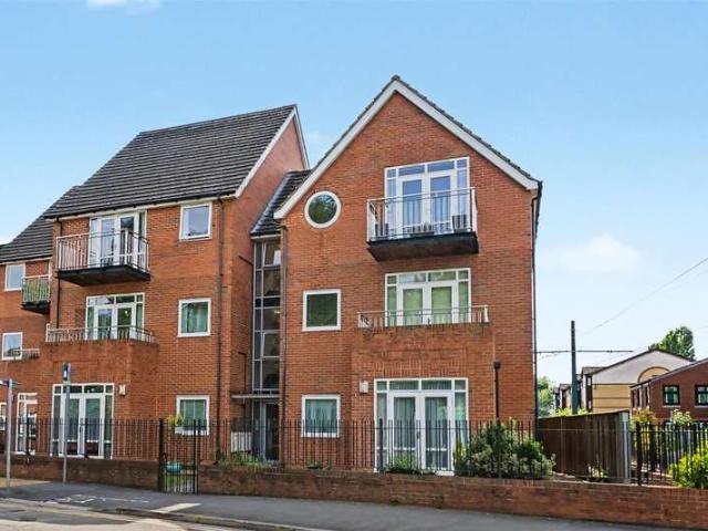 2 Bedroom Apartment Flat