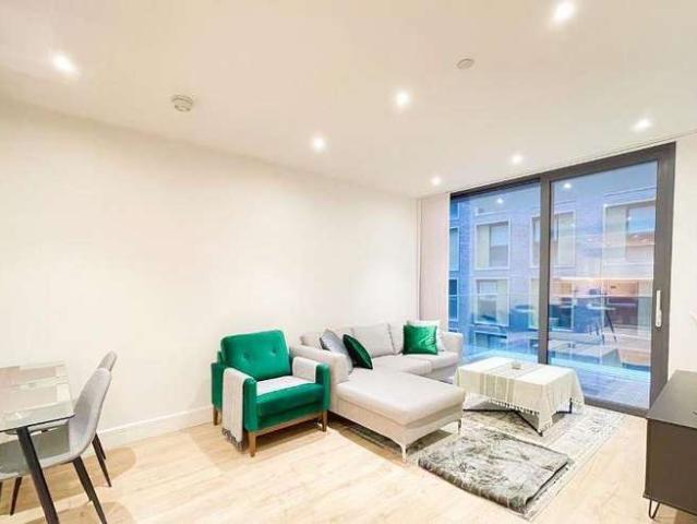 2 Bedroom Apartment Flat